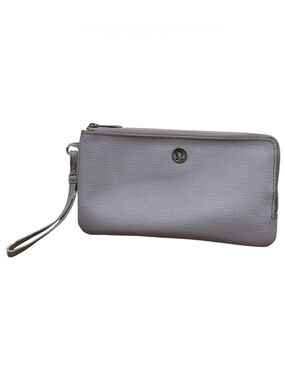 Lululemon Double Up Pouch in Dark Chrome